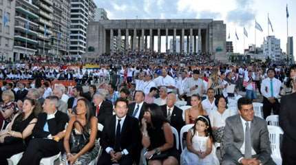 Ceremonia de apertura del mundial de patinaje de velocidad 2014 en Rosario (Argentina)